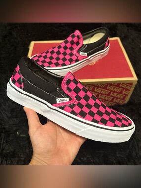 VANS checkerboard pink black slip on shoes sneakers women’s 8 new